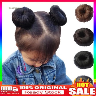 Búi tóc giả hình bánh donut cho bé gái