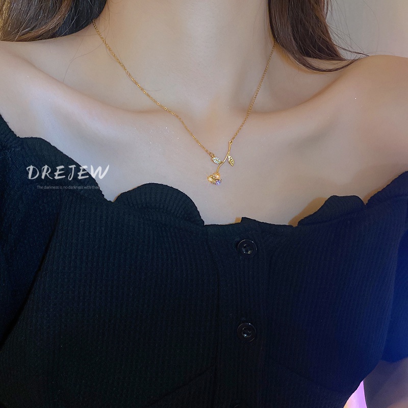 Dây Chuyền Thép Titan Mặt Hoa Tulip Đính Đá Zircon Thời Trang