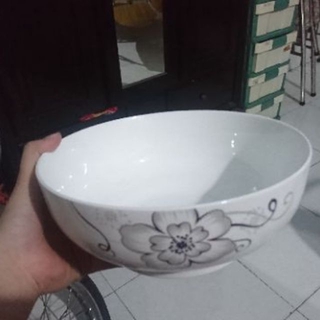 TÔ SỨ HOA MAI NHŨ BẠC