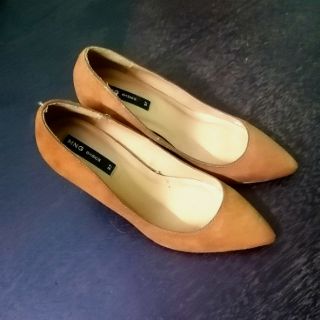 Size 37 Pass Giày MANGO cao gót đinh authentic màu nâu da lộn