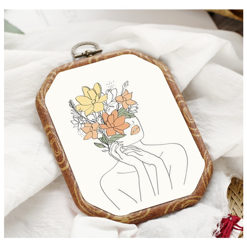 ( siêu đẹp) DIY tự thêu trang trí Cô gái Hoa ( kèm khung vân gỗ)- kit nguyên liệu tự thêu cho người mới- deco home na na