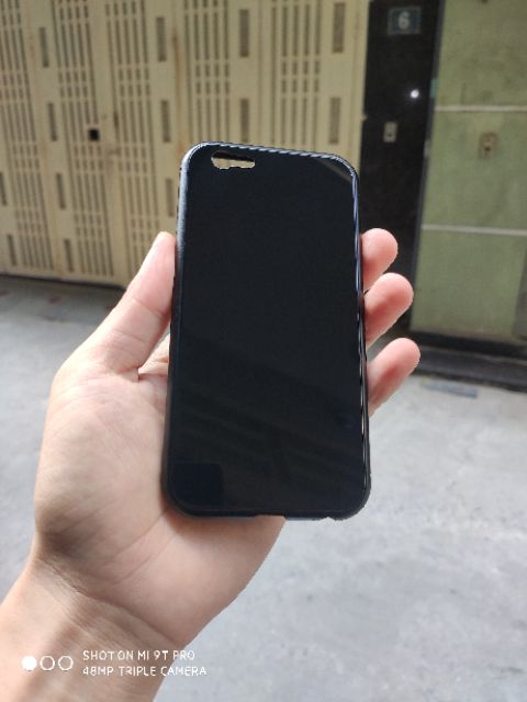 Ốp lưng iPhone 6/6 Plus viền kim loại lưng trong suốt hít nam châm