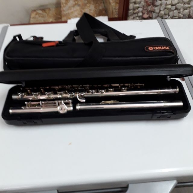 Sáo yamaha 211 / giá 7 triệu đồng