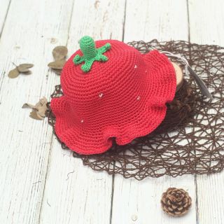 Nón len quả dâu đỏ xinh xắn handmade