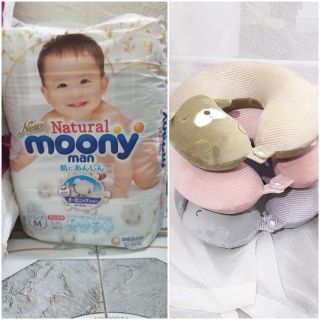 Tã quần Moony Natural M46 tặng gối cổ đáng yêu và sách 10 vạn câu hỏi vì sao