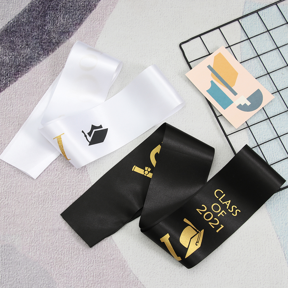 Dây đai satin mừng lễ tốt nghiệp 2021 trang trí hình chữ cái đính kim tuyến lấp lánh