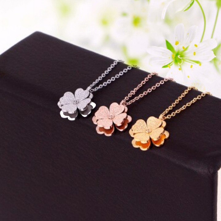 DÂY CHUYỀN TITAN HOA 4 CÁNH PHUN CÁT CỰC XINH TN142 siêu đẹp, bền màu, chuẩn thời trang