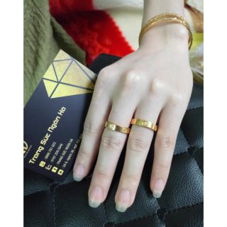 Nhẫn nữ cartier thương hiệu  có khắc chữ, bền màu vĩnh viễn