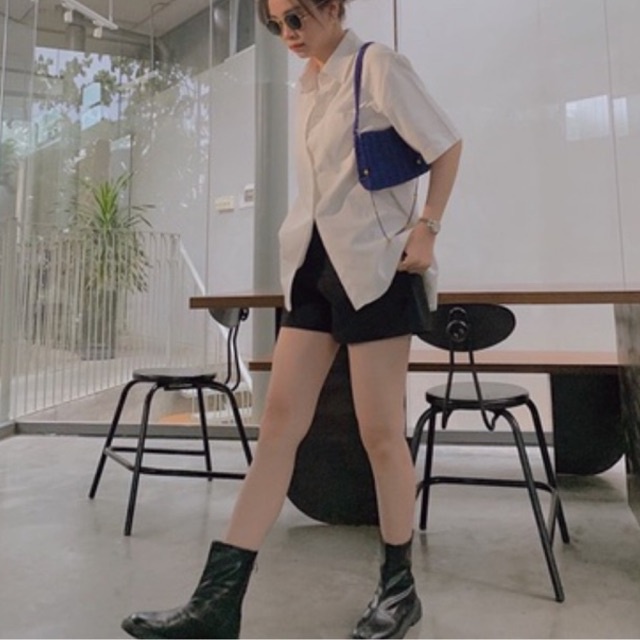 Áo sơmi Freesize tay ngắn chất liệu Kate dày dặn có túi phong cách Hàn