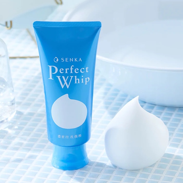 Sữa rửa mặt Shiseido Senka Perfect Whip Nhật Bản