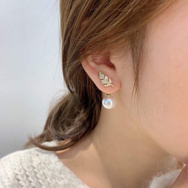 Đôi khuyên tai hình chiếc lá đính đá và ngọc trai thời trang cho nữ