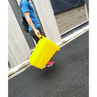 Thùng rác nhưa 30 lít KENZIO - màu vàng, thùng rác y tế màu vàng, thùng rác công cộng