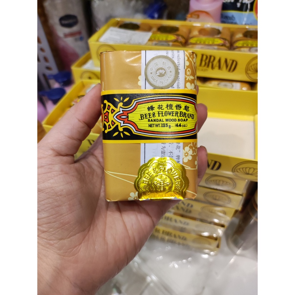 01 CỤC SOAP TRẦM CON ONG THÁI LAN MÙI SIÊU SANG