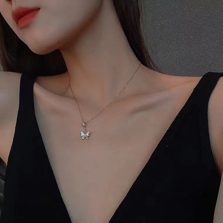 Dây chuyền họa tiết bướm đơn giản thời trang cá tính cho nữ