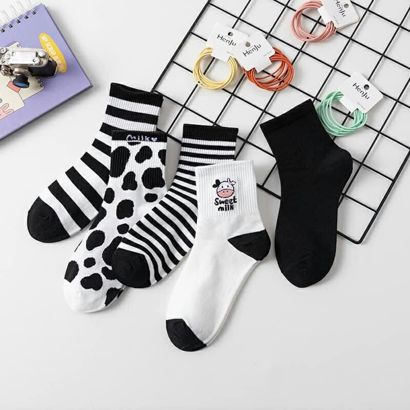Tất cao cổ thời trang unisex phong cách Hàn Quốc họa tiết bò sữa cực cool cho giới trẻ