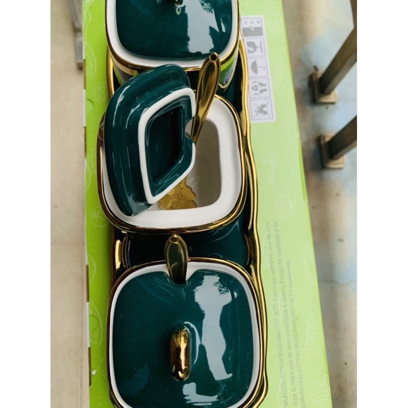 3 hũ gia vị sứ lục ngọc bảo. hàng cao cấp
