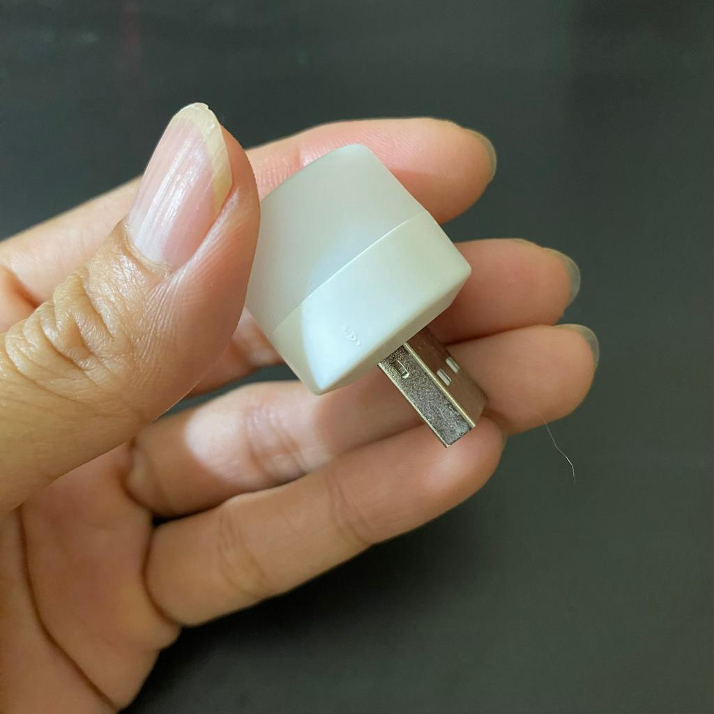 (Cổng usb) Đèn led mini Đèn ngủ nhỏ gọn Đèn đọc sách bỏ túi cổng sạc usb tiện dụng