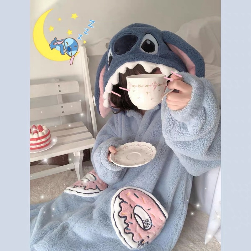 Sẵn) Váy ngủ bông xanh Stitch mũ 2 lớp cự dày dặn túi bánh donut phong cách ulzzang phù hợp mùa đông 2022