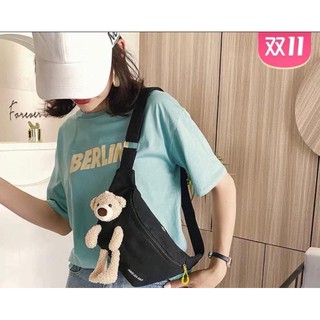 Túi vải đeo chéo kèm gấu