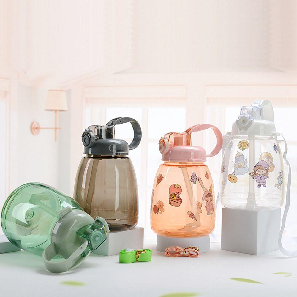 Bình Nước Thể Thao Bằng Nhựa 1300ml Kèm Ống Hút Tiện Dụng