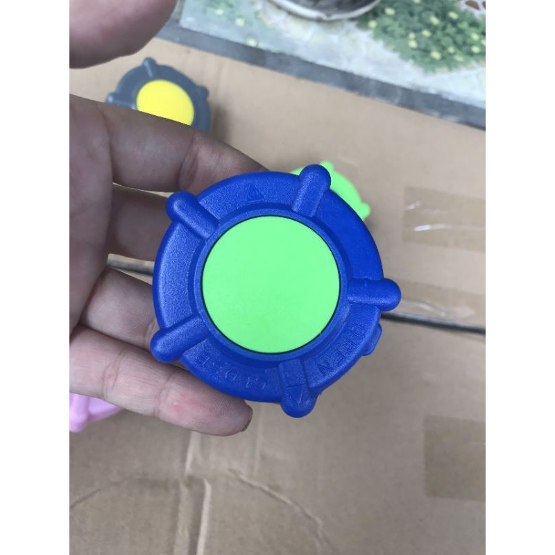 Nắp xăng màu kiểu dành cho cub 67 wave dream tay ga