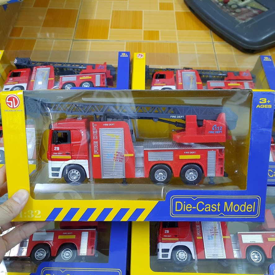 Mô hình xe cứu hỏa có thang rút đồ chơi trẻ em mô hình xe ô tô tỉ lệ 1:32 xe có âm thanh và đèn
