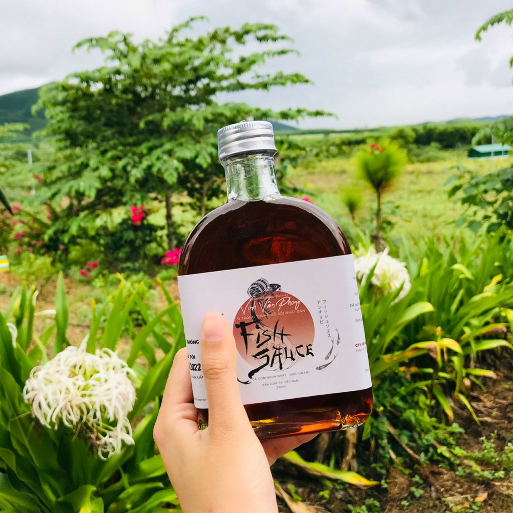 Nước mắm vịnh Vân Phong The Moshav Farm hộp 2 chai x 330ml - Hương vị thơm ngon và an toàn cho sức khoẻ - không bột ngọt