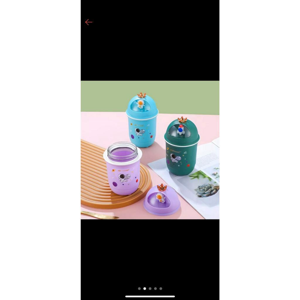 Bình Nước Thủy Tinh Bọc Nhựa Phi Hành Gia Vũ Trụ 370ml