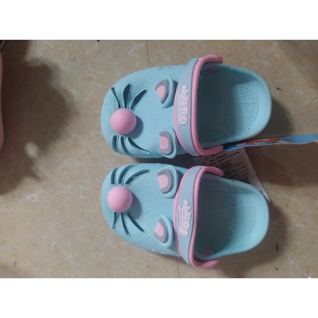 DÉP SỤC CAO SU LIỀN KHỐI QUAI SAU CHO BÉ -anhsonnd18