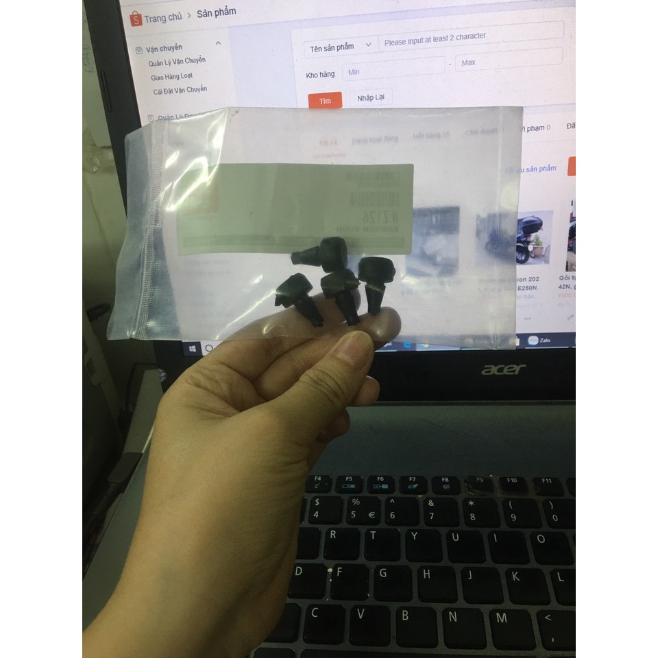 Nút cao su chống rung đế nhựa Givi