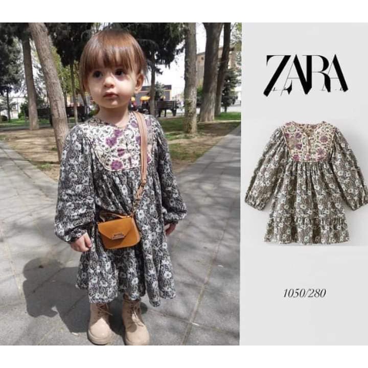 Váy babydoll họa tiết cho bé