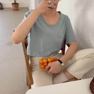 Áo phông basic cổ tròn