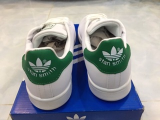 Giày Sneaker Stansmith gót xanh lá. 
