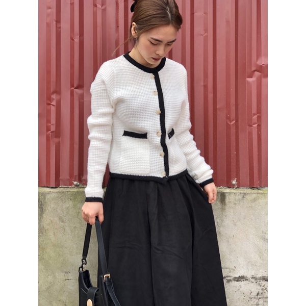 Khoác Cadigan len viền | BigBuy360 - bigbuy360.vn