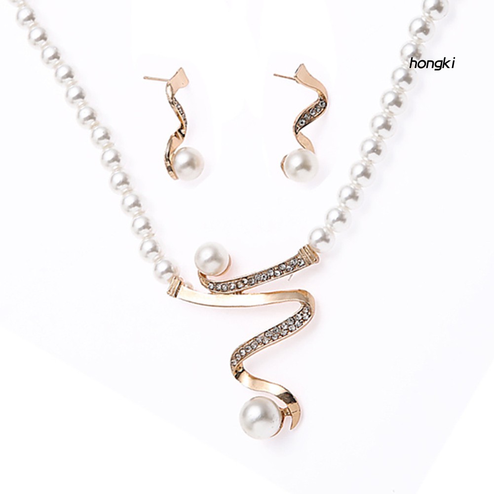 Bộ vòng cổ + bông tai đính ngọc trai giả sang trọng