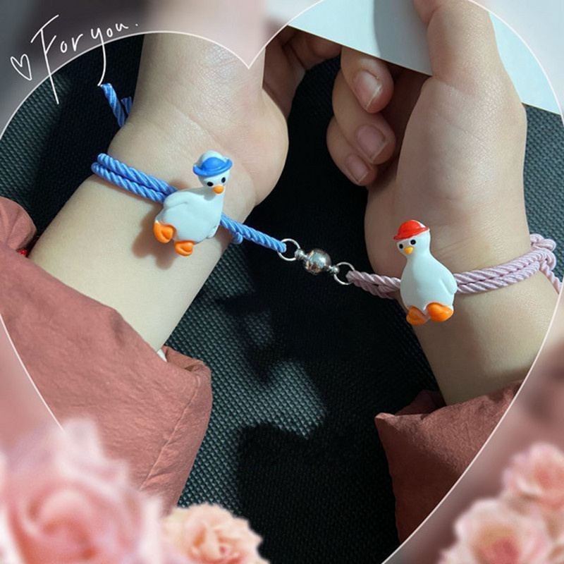 Set 1 / 2 vòng tay dây bện gắn mặt hình chú vịt in chữ Love You có nam châm cho cặp đôi