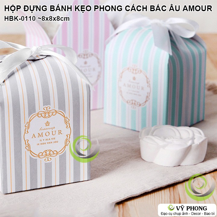 HỘP GIẤY ĐỰNG BÁNH KẸO QUÀ TẶNG CÁC DỊP LỂ ĐÁM CƯỚI PHONG CÁCH BẮC ÂU SANG TRỌNG CHỮ NHŨ VÀNG HBK-0110