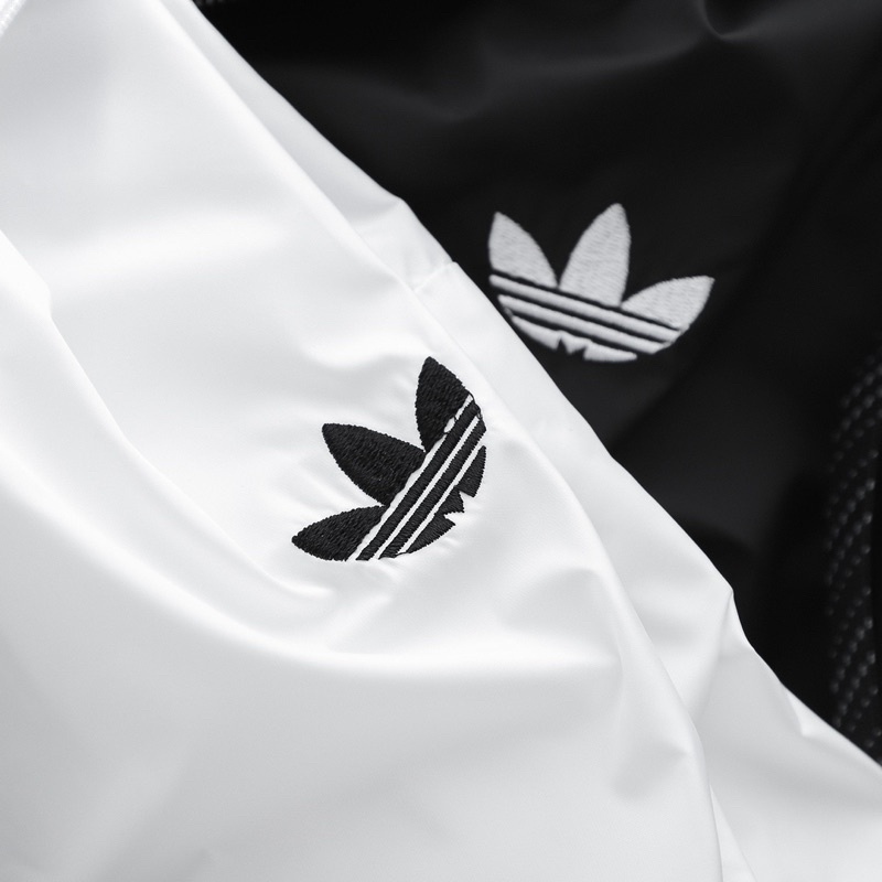 Áo khoác dù thể thao