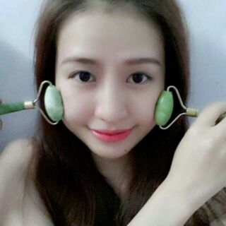 Con lăn massage mặt