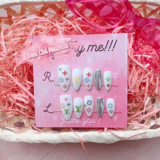 NailBox móng úp thiết kế sẵn Mẫu LV Trắng Tráng Gương Bạc