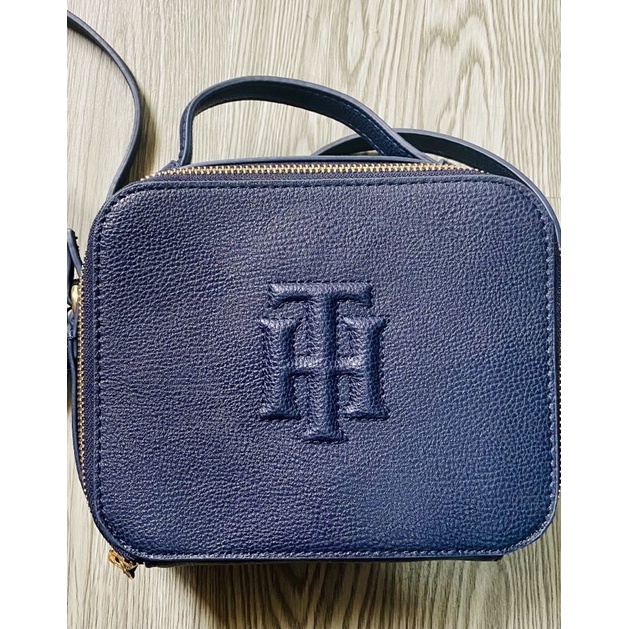 Túi xách Tommy Hilfiger Authentic