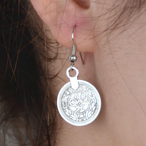 Bông tai hợp kim hình đồng tiền kiểu dáng Vintage