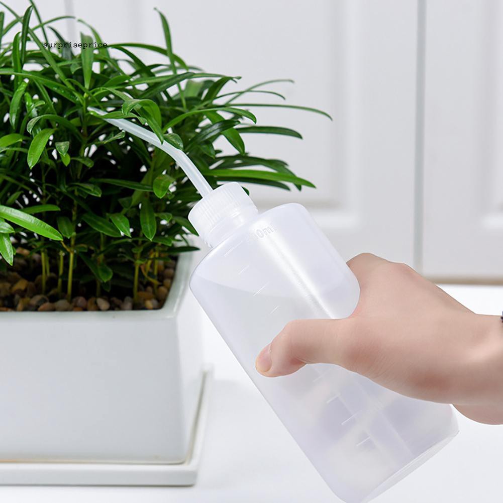 Bình tưới cây bằng nhựa có vòi xịt tiện lợi dung tích 500ml