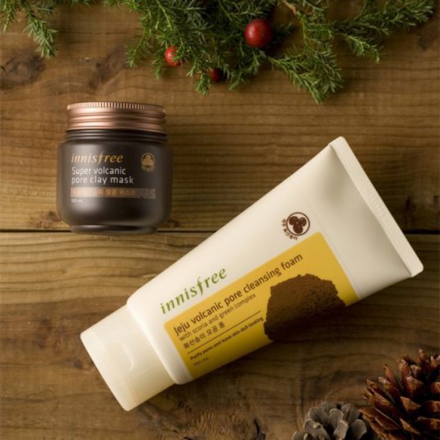 Sữa rửa mặt tro núi lửa Innisfree