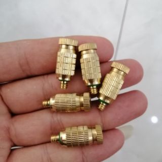 Đầu béc phun sương bằng đồng.