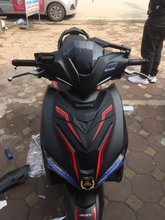 Mặt nạ siêu nhân xe air blade 2016-2019