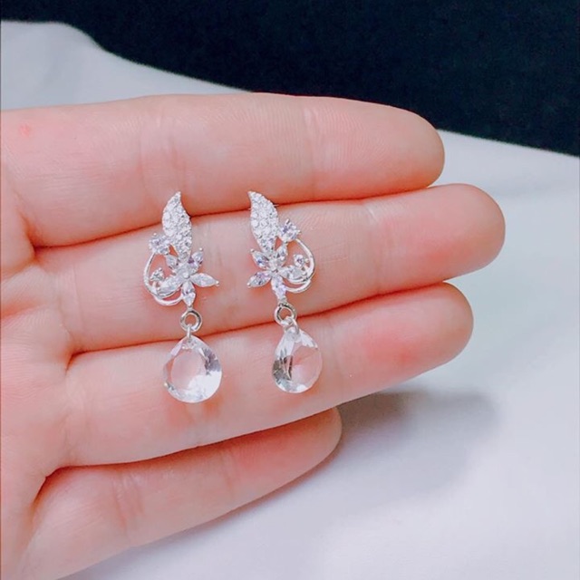 Bông tai hoa treo giọt lệ đá pha lê sáng đẹp - THU HUONG SILVER