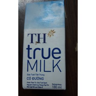 1 HỘP Sữa tươi tiệt trùng có đường TH TRUE MILK 180ML (date 2024)