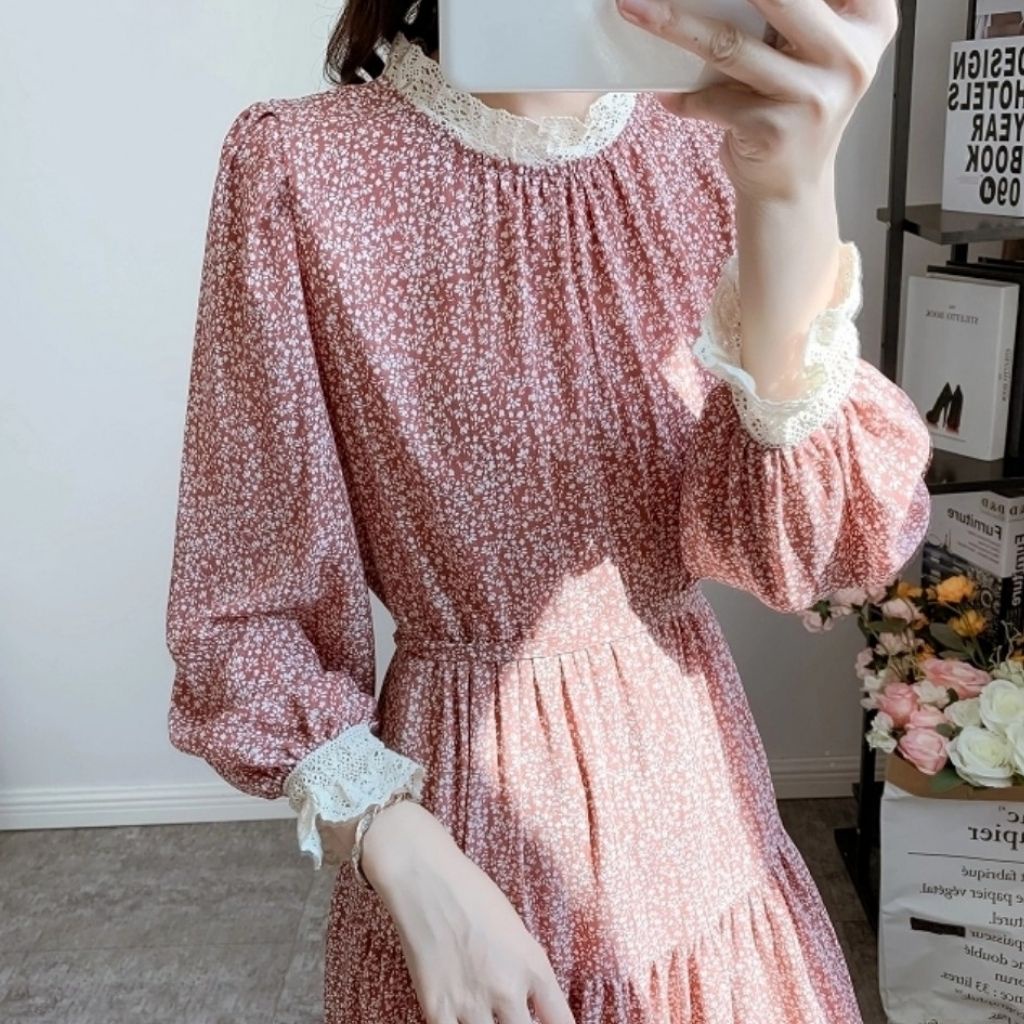 Váy bầu hoa nhí cổ ren có dây đai thời trang thiết kế MB151 Mom and baby