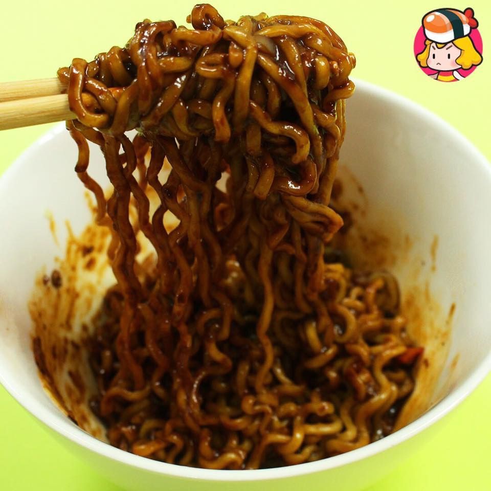 Mì trộn tương đen Samyang gói 140gr | BigBuy360 - bigbuy360.vn